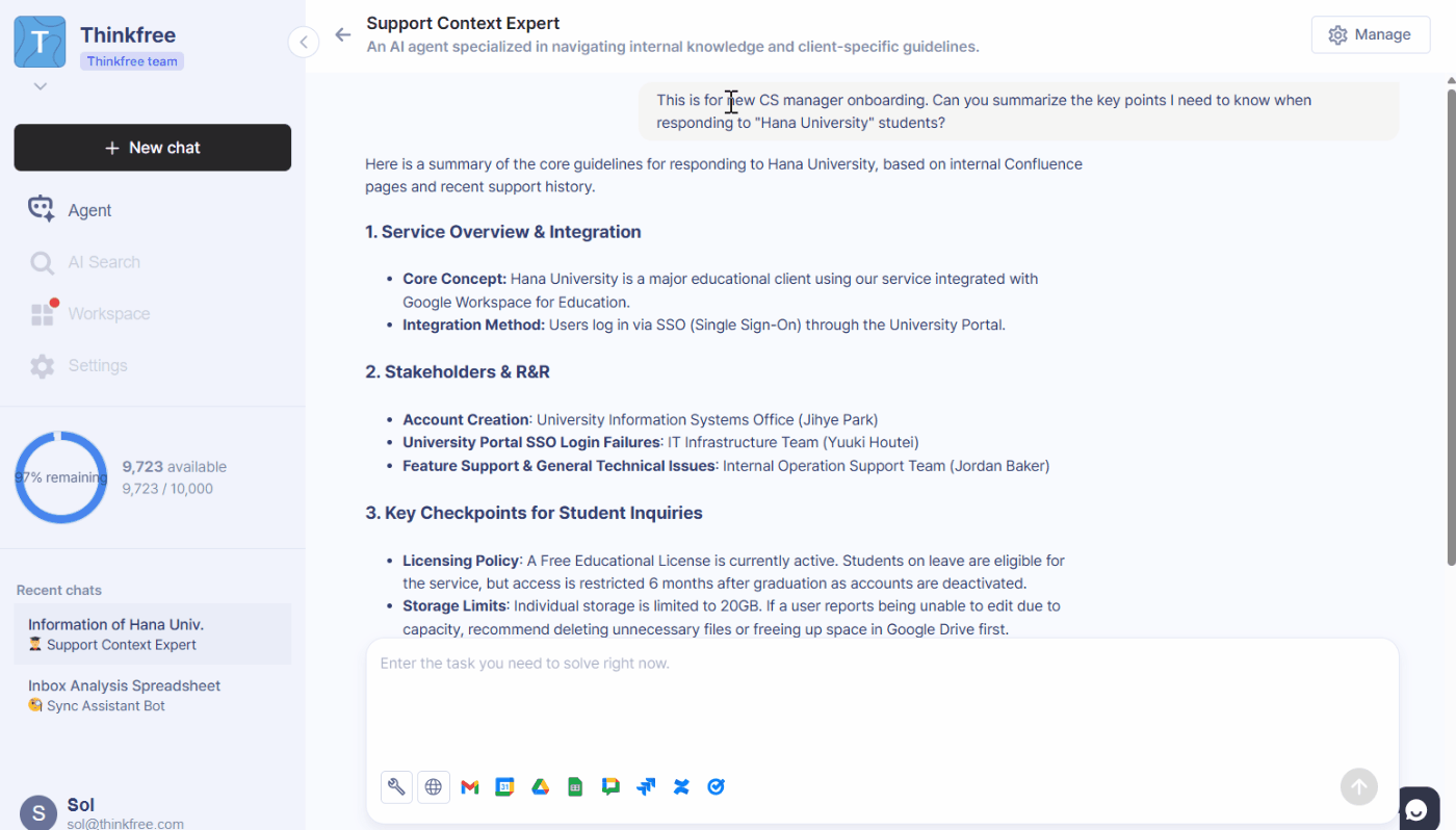Refinder, a conversational AI for customer service, generating a structured onboarding guide for a new CS manager, detailing client-specific integration and R&R.
